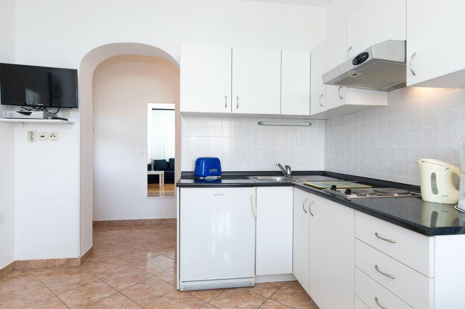 Apartments Kate - 100 M From Beach Malinska Eksteriør bilde