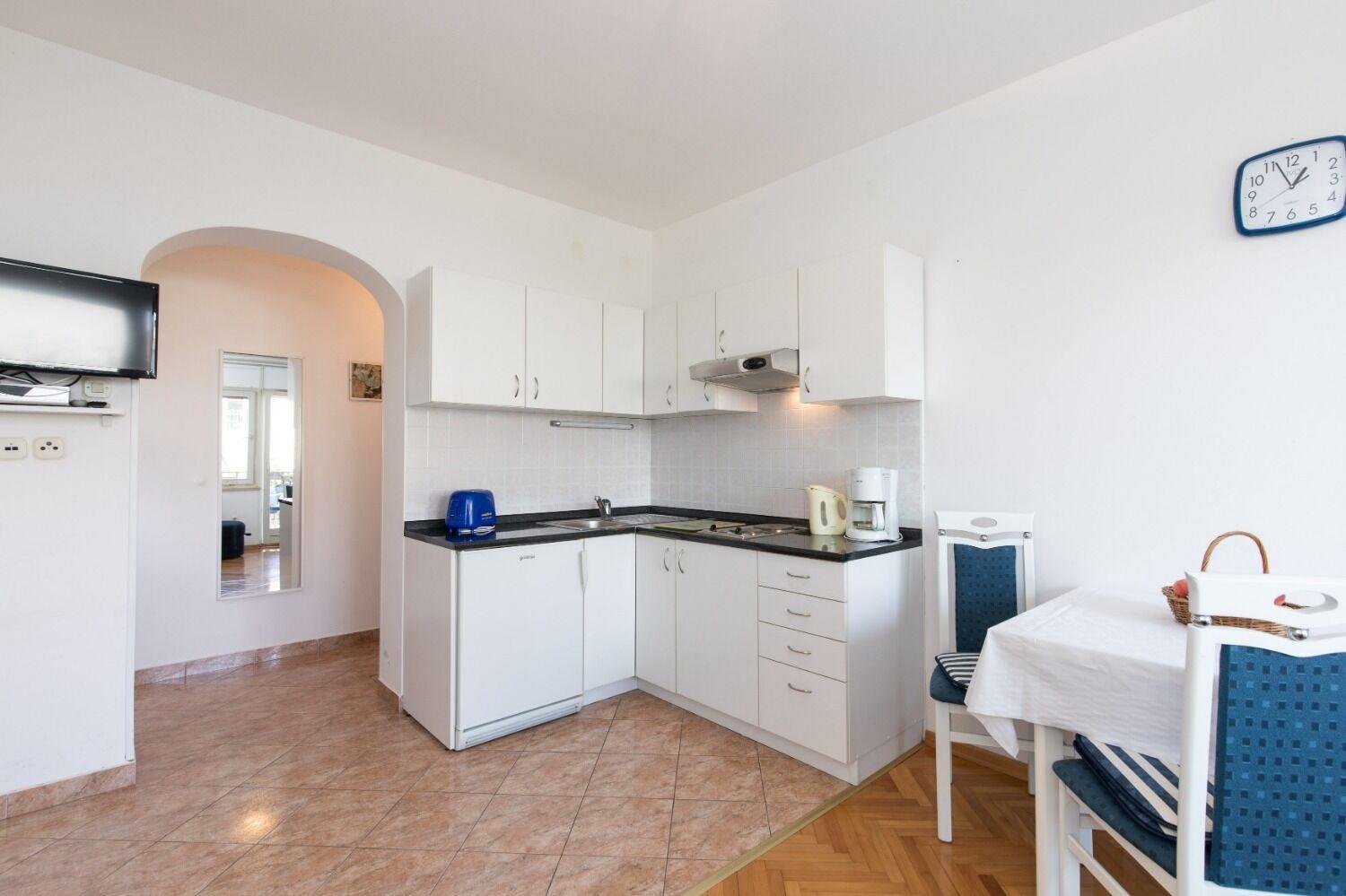 Apartments Kate - 100 M From Beach Malinska Eksteriør bilde
