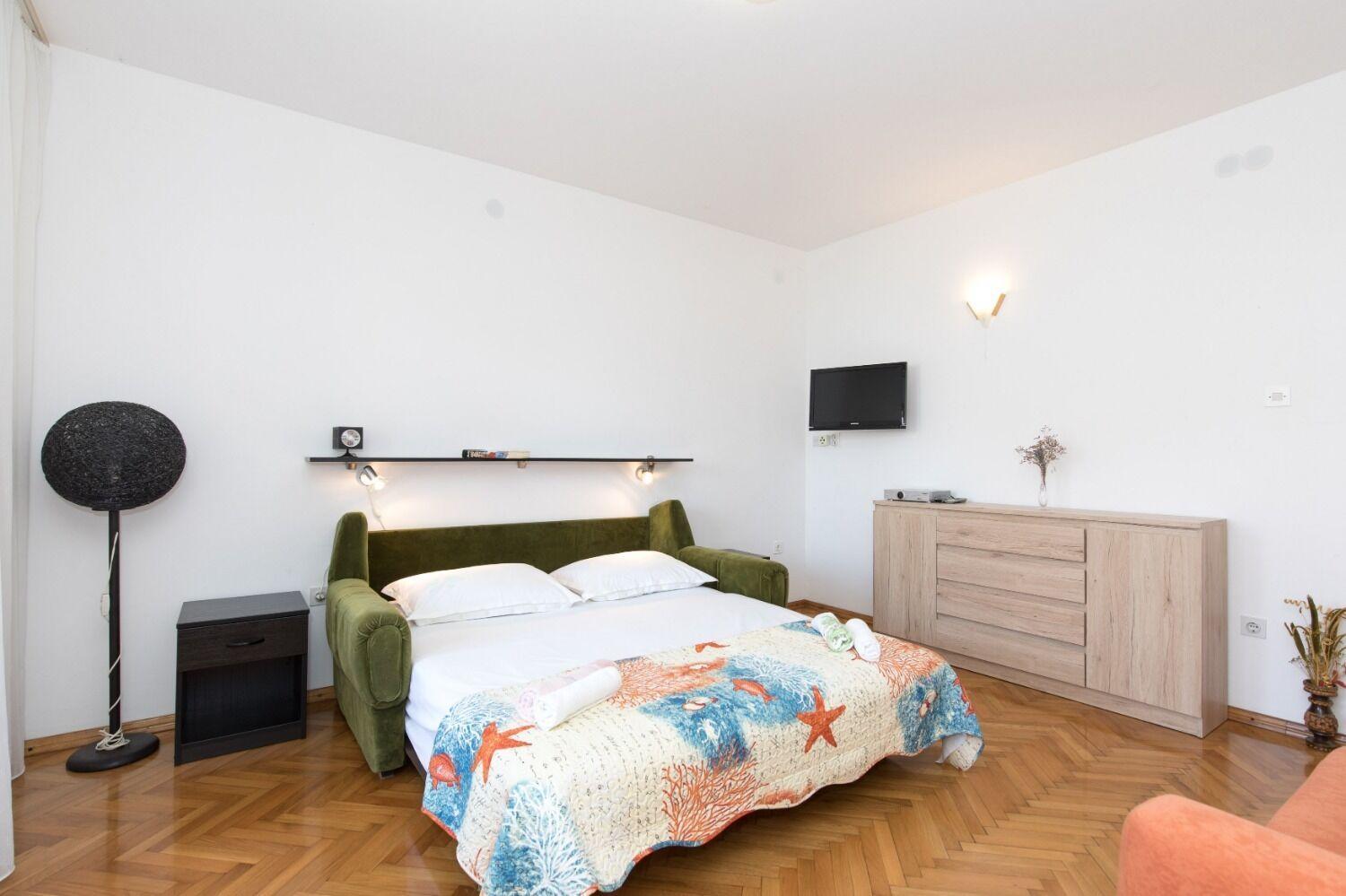Apartments Kate - 100 M From Beach Malinska Eksteriør bilde
