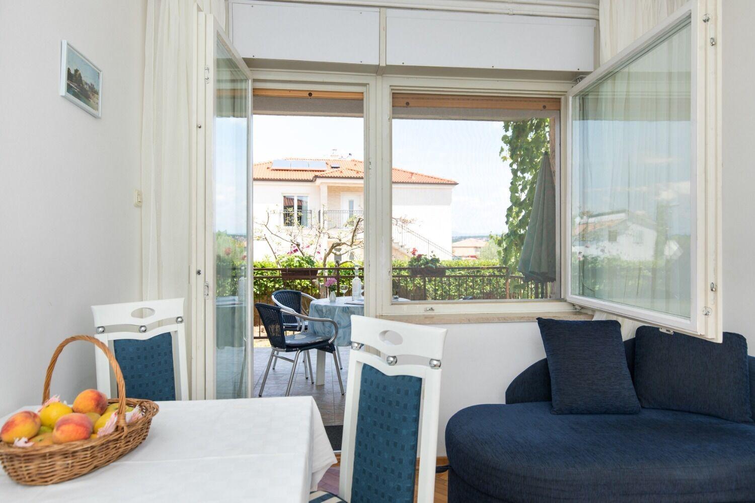 Apartments Kate - 100 M From Beach Malinska Eksteriør bilde