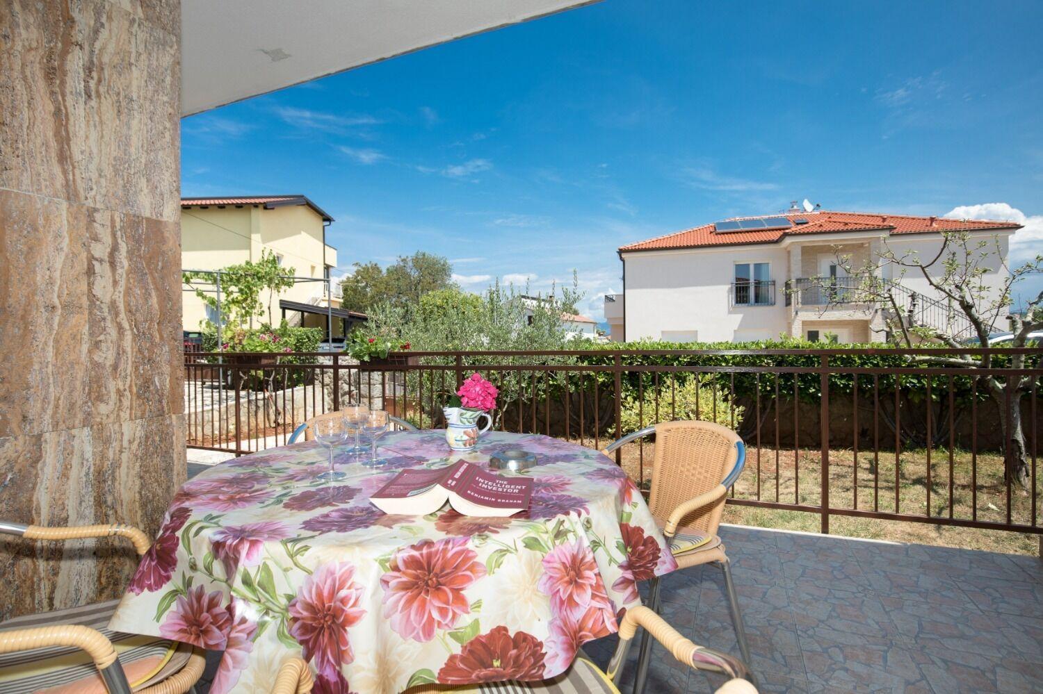 Apartments Kate - 100 M From Beach Malinska Eksteriør bilde